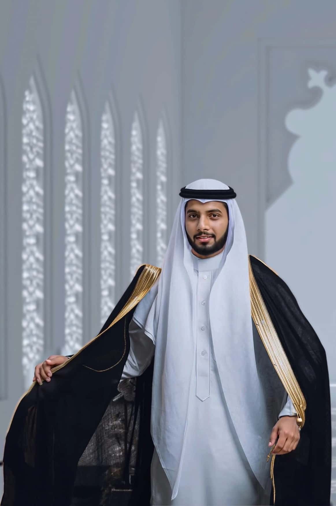 A luxurious black and gold Bisht from Shabab al Yola, showcasing royal elegance. 2