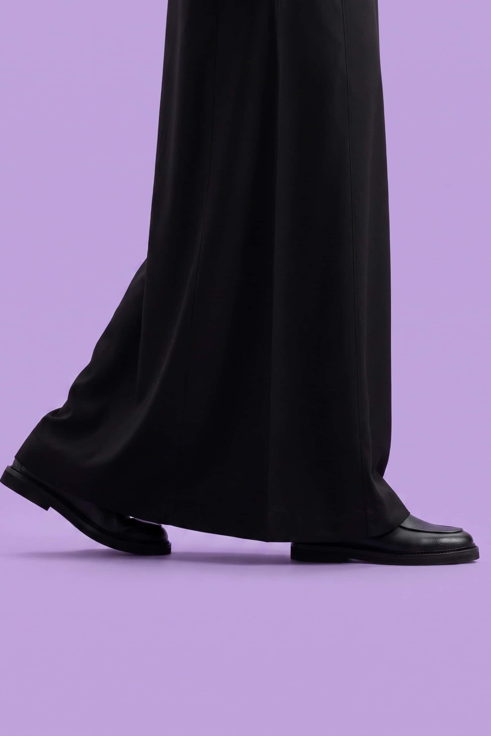 Black Saudi Thobe (Poly-Cotton) 9