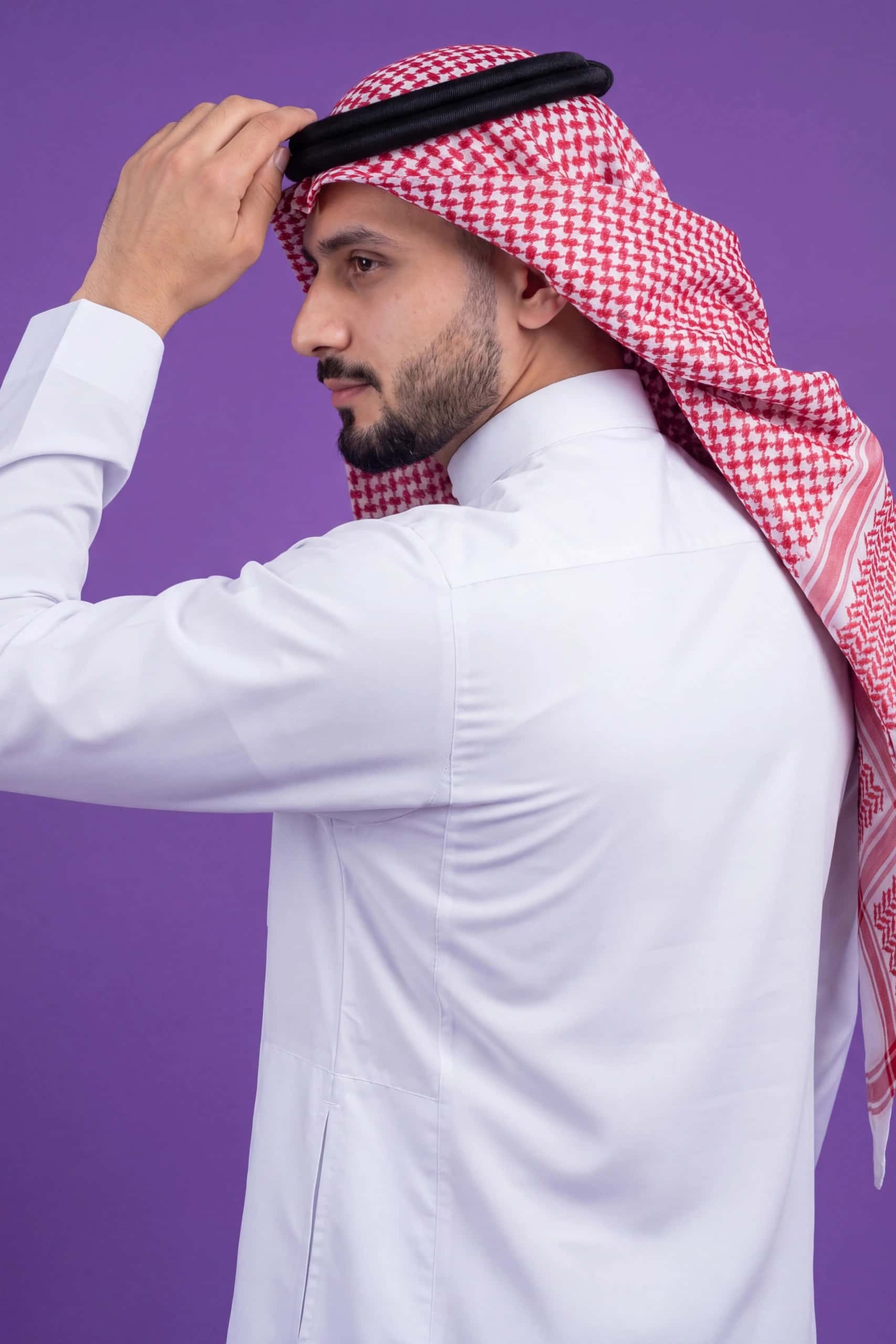 Glacier White Saudi Thobe 8
