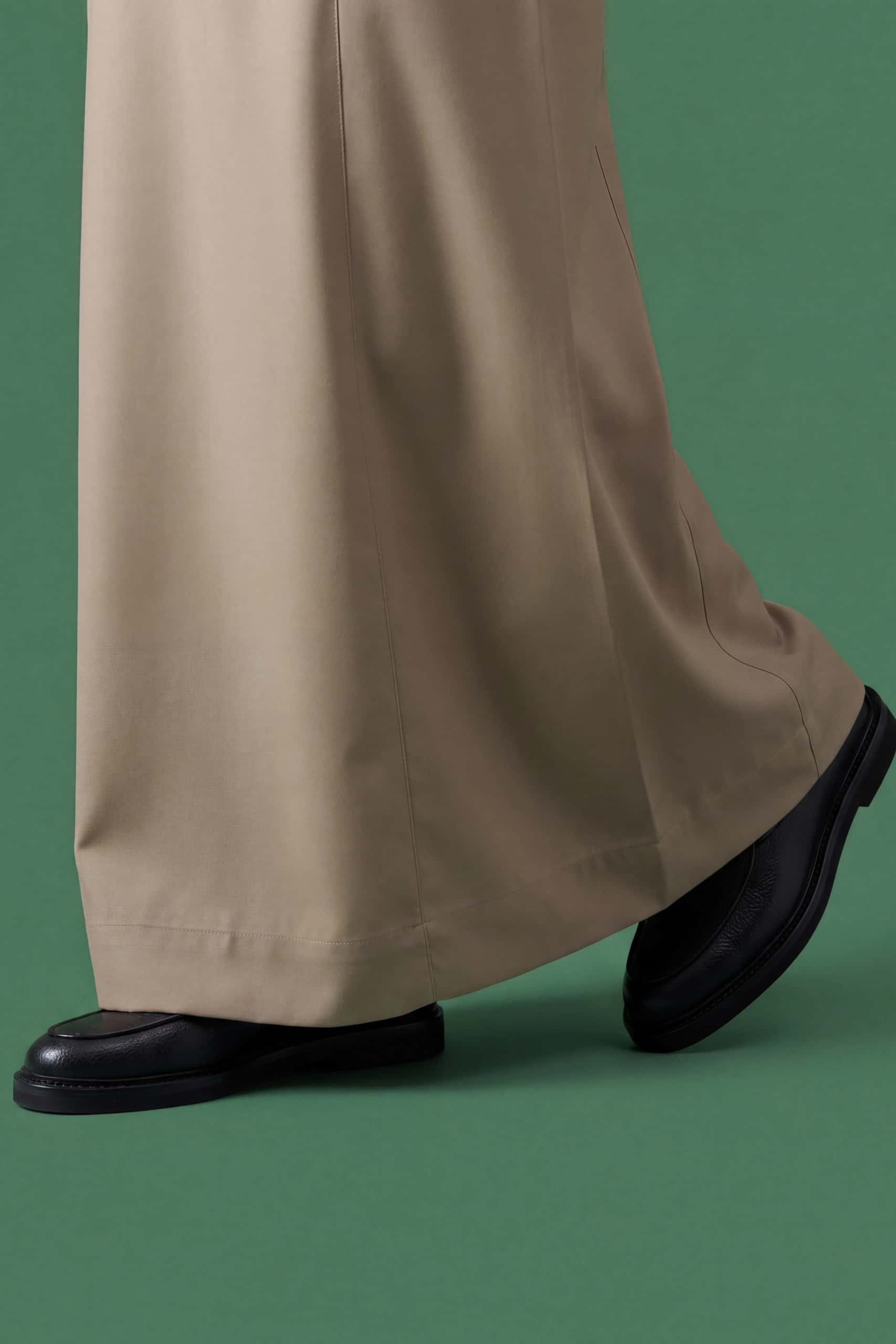 Khaki Beige Saudi Thobe 6