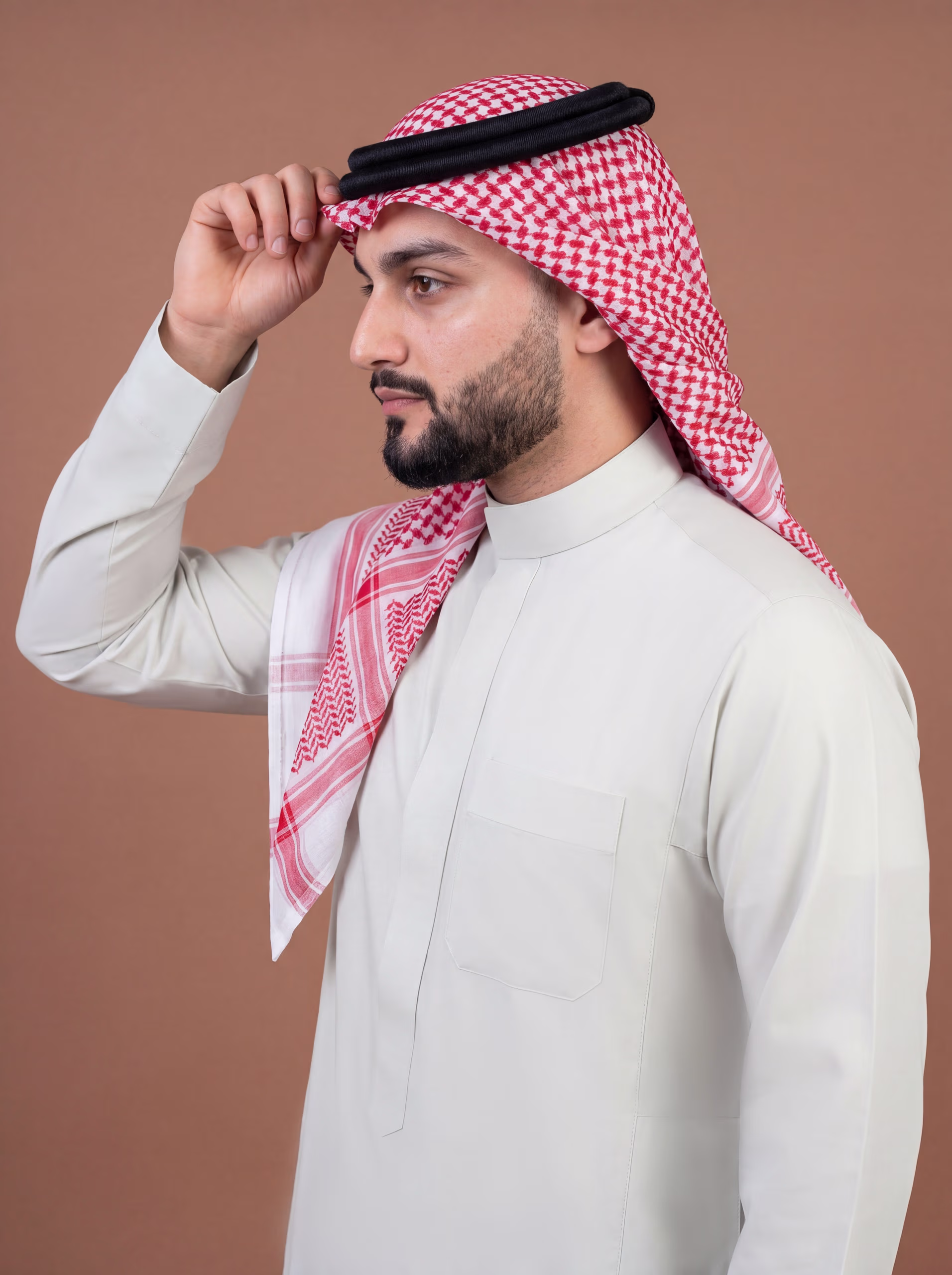 Soft White Saudi Thobe 4