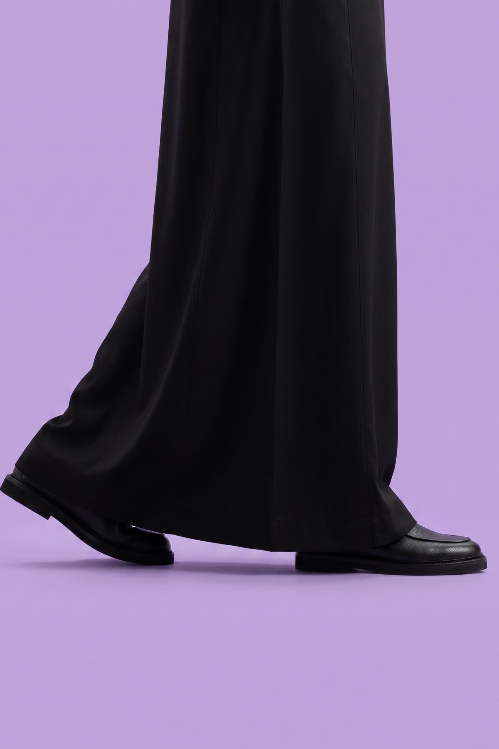 Black Saudi Thobe (Poly-Cotton) 9