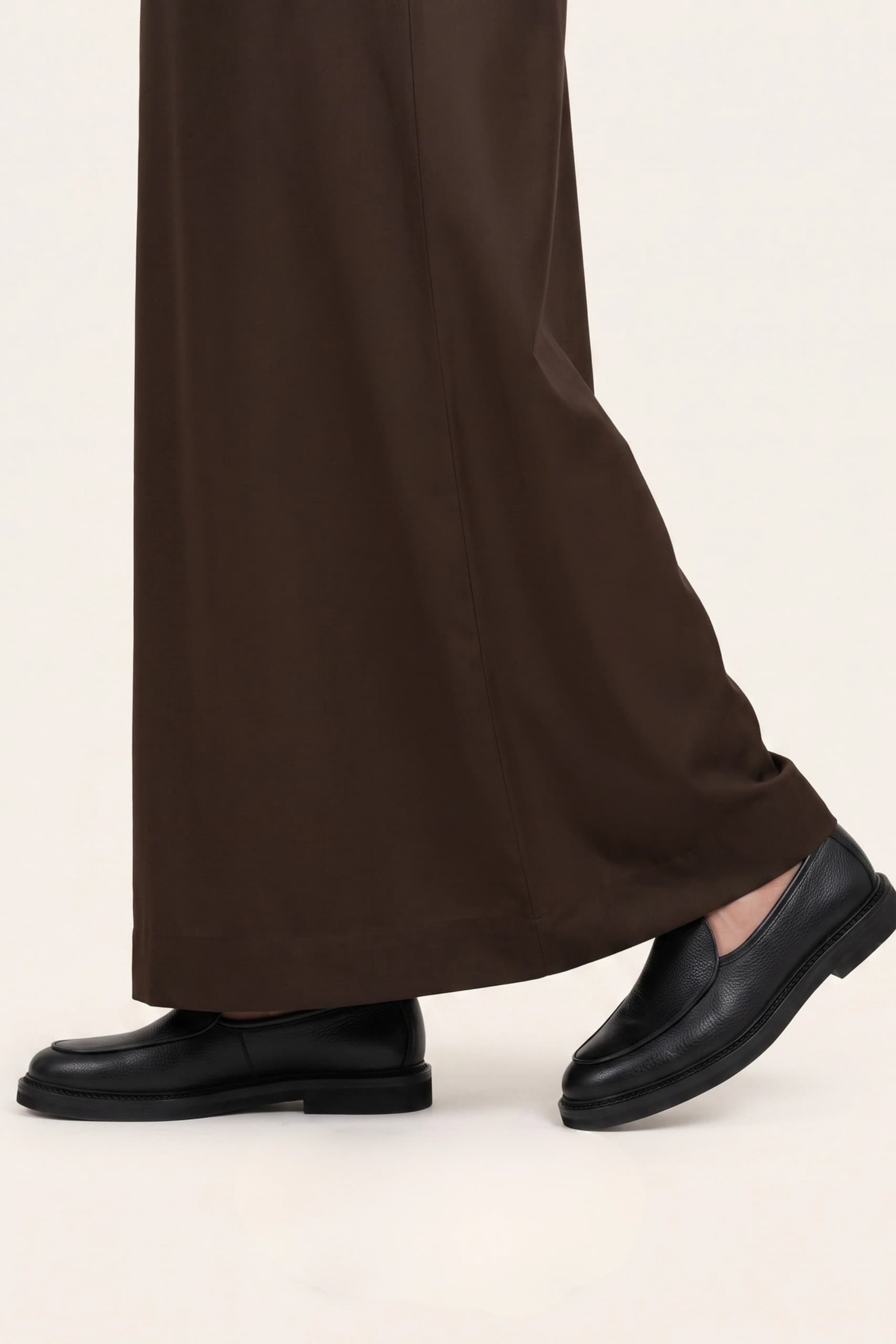 Dark Brown Saudi Thobe (Poly-Cotton) 8