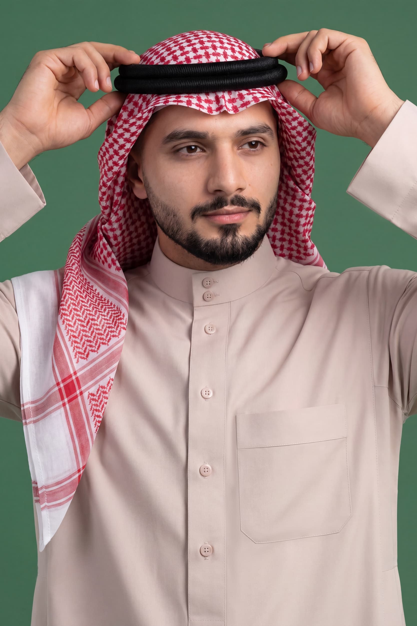 Pale pink Saudi Thobe
