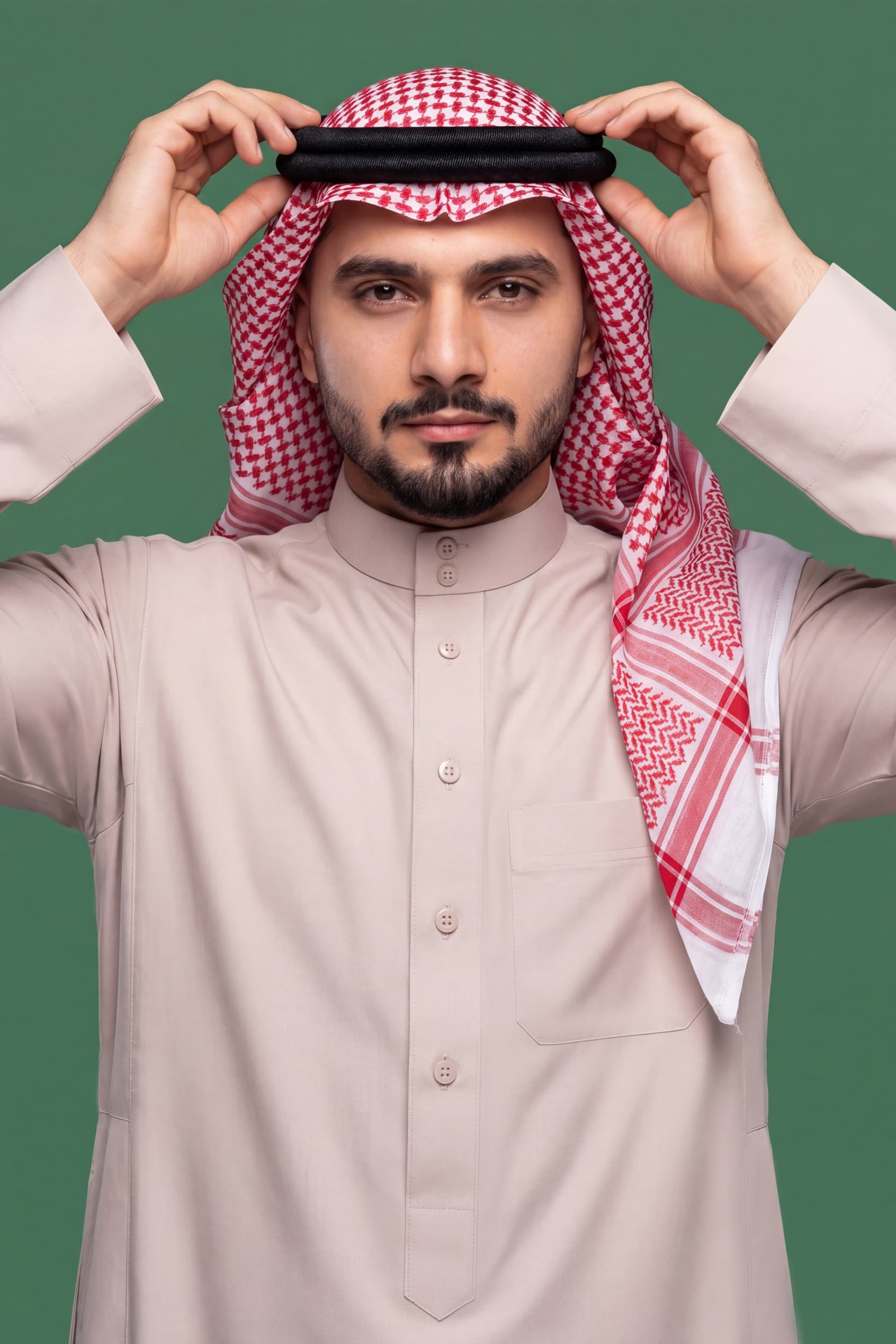 Pale pink Saudi Thobe