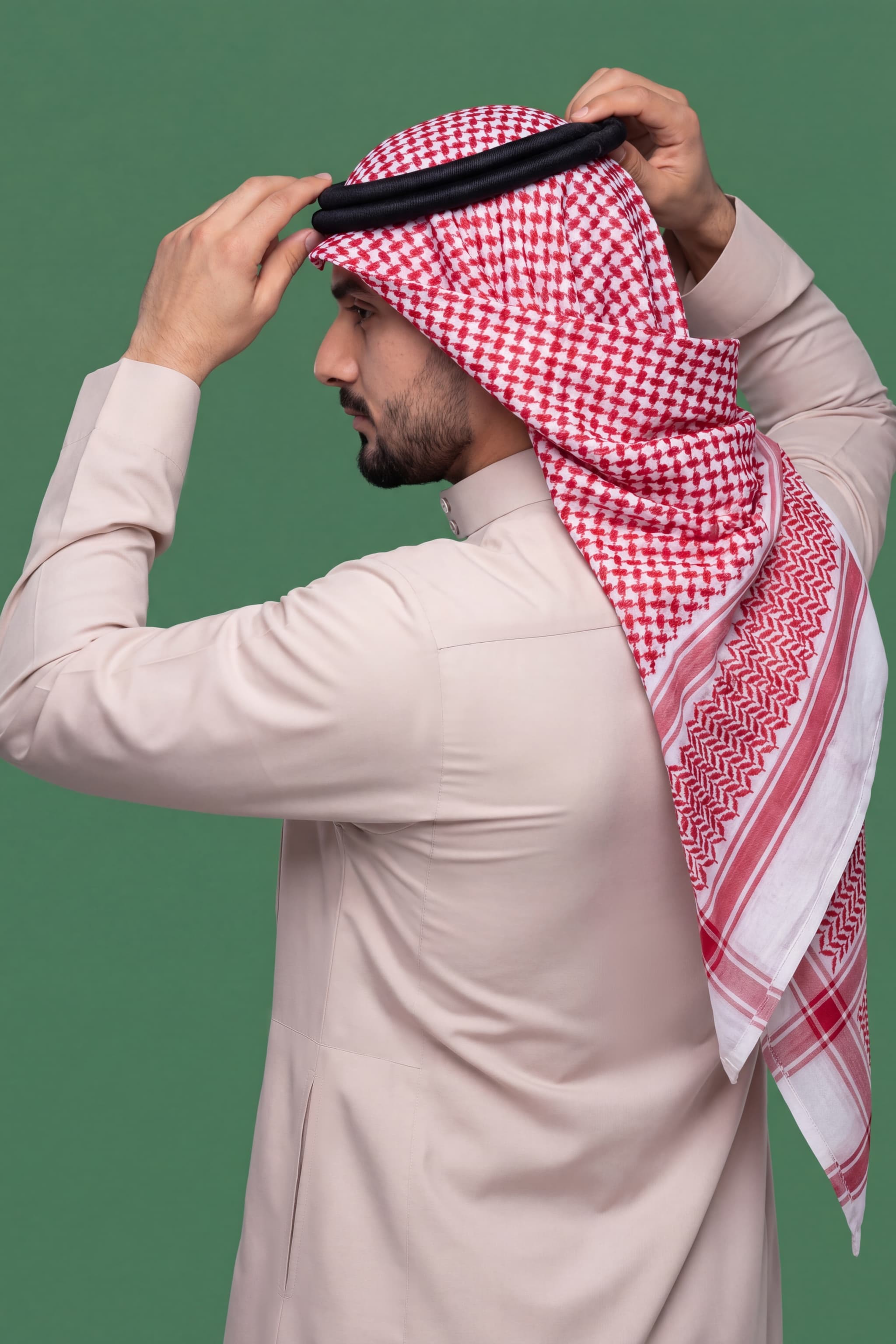 Pale pink Saudi Thobe