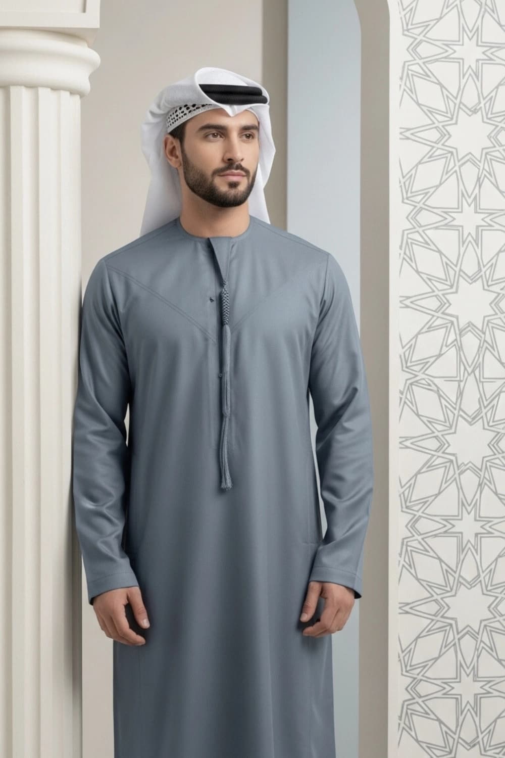 كندورة إماراتية بلون أزرق معدني | من شباب اليولة بقماش ياباني فاخر - إصدار ستيلا - 2