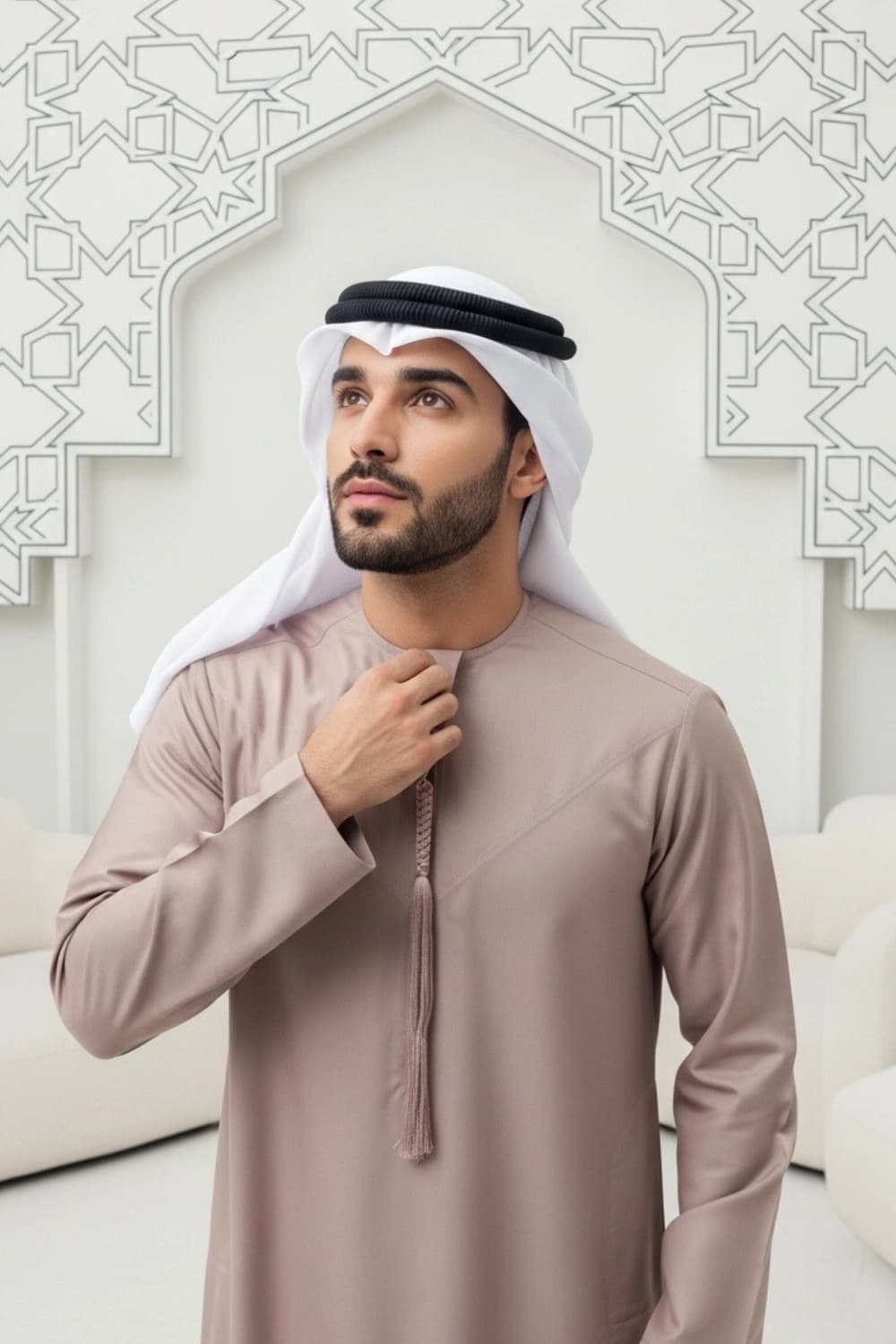 كندورة بلون وردي مغبر | تصميم شباب اليولة | قماش فائق الجودة - الإصدار الأول - 3