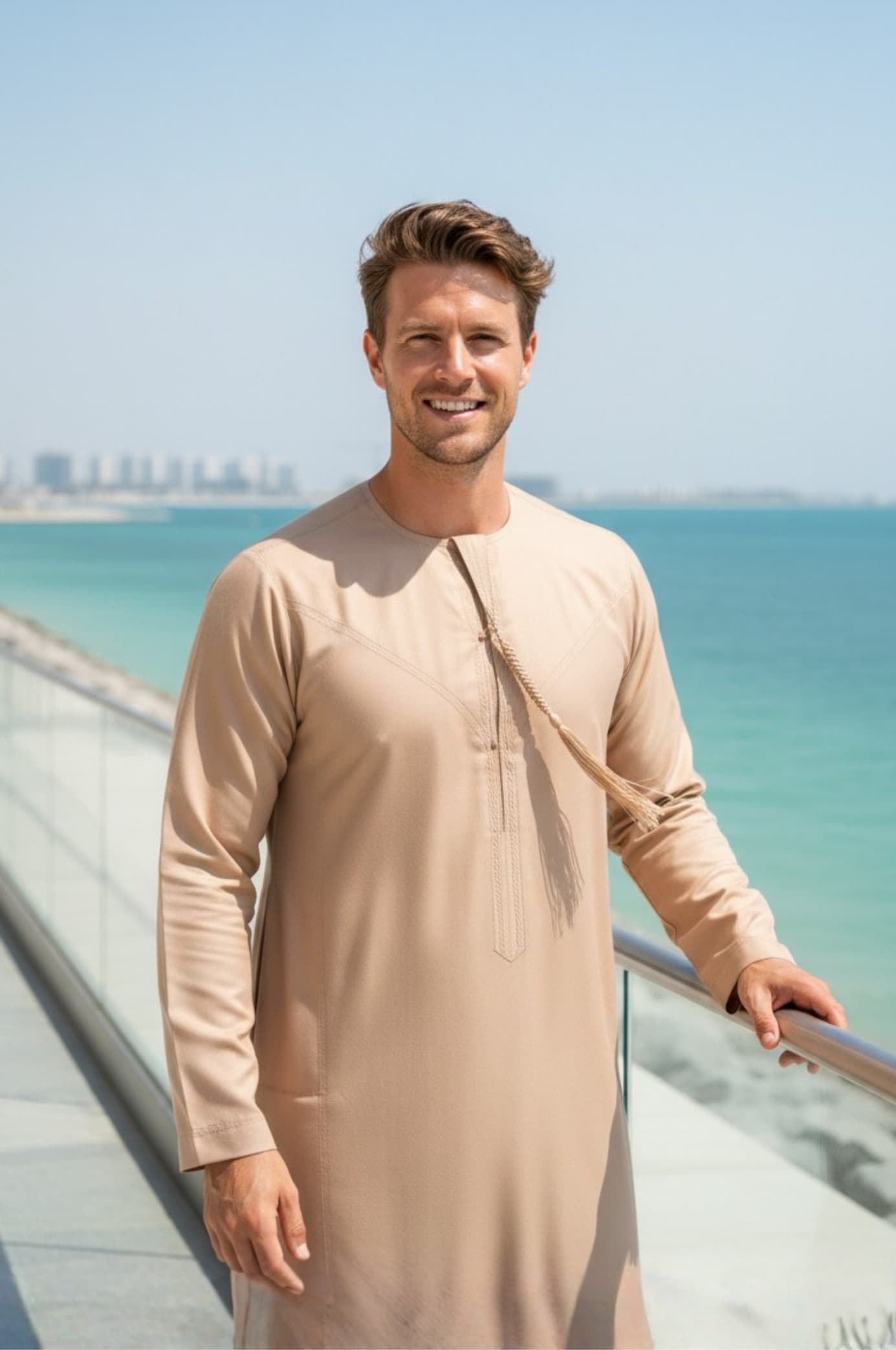 كندورة حجر الرمل للأجانب | ثوب عربي مستوحى من الصحراء - الإمارات - 3